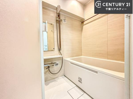 ���� 1���̔�����������Ɩ����Ă���闁���ł��B
�������̑f�G�ȃ����N�[�[�V�����ꏊ�ł��I