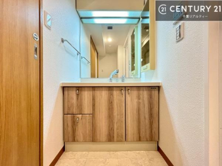 ���ʑ�E���ʏ� �g�Ȃ�𐮂�����ʏ��́A���������厖�ł��I������̐������̂��镵�͋C�����o�I�C�����悭���g�����������܂��B
