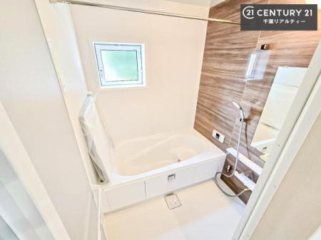 ���� �������������l�̕��͋C�̃o�X���[���́A�����o�Ă��ăo�X�^�C�����[���I
���d���撣���Ă��邲�J���ɂ��D�݂̓����̓����܂����āA�y����ł݂Ă͂������ł��傤���H