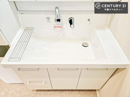 ���ʑ�E���ʏ� �[�����ʑ�{�E���́A�������˂ɂ����̂ł�����ꂪ�y�X�I���������ۂĂ܂��I
�L���C�Ȑ��ʏ��Ŏ��������̃��`�x�[�V�������オ��܂��ˁI