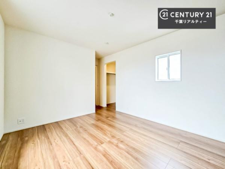 �q������ �|���o�������Ȃ��������́A���q�l�̂������Ƃ��Ă����S�ł��I
���[�X�y�[�X���[�����Ă���̂ŎU�炩�������������T�b�ƕЕt�����܂��I