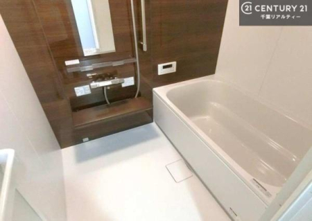 ���� �������������l�̕��͋C�̃o�X���[���́A�����o�Ă��ăo�X�^�C�����[���I
���d���撣���Ă��邲�J���ɂ��D�݂̓����̓����܂����āA�y����ł݂Ă͂������ł��傤���H