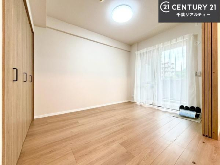 ���r���O�ȊO�̋��� ���[�X�y�[�X�����Ă��܂��I�������X�b�L�����ڂ��鎖���ł��܂��ˁB
�Ƌ��I�΂Ȃ��V���v���ȃf�U�C���ׁ̈A�Ƌ��I�΂����C�ɓ���̋�ԍ�肪�ł������ł��ˁB