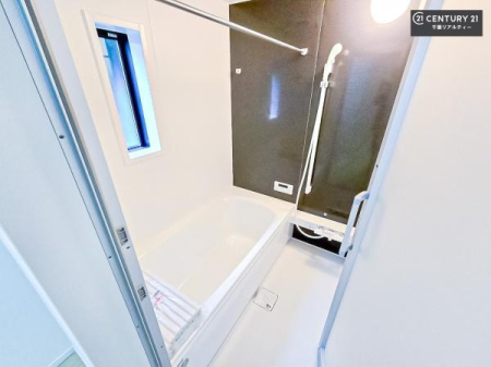 ���� �������������l�̕��͋C�̃o�X���[���́A�����o�Ă��ăo�X�^�C�����[���I
���d���撣���Ă��邲�J���ɂ��D�݂̍���̓����܂����āA�y����ł݂Ă͂������ł��傤���H