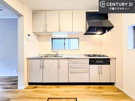 �L�b�`�� ���[�X�y�[�X���L�x�ŁA�����X�y�[�X���X�b�L���ƕЕt���Ђ�`�����p�ł��܂��I
���K�ɍ�Ƃ��ł��A�Ǝ��̌����A�b�v�I�����̗���������܂��I