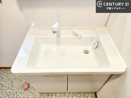 ���ʑ�E���ʏ� �[�����ʑ�{�E���́A�������˂ɂ����̂ł�����ꂪ�y�X�I���������ۂĂ܂��I
�L���C�Ȑ��ʏ��Ŏ��������̃��`�x�[�V�������オ��܂��ˁI