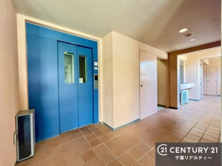 ���̑����p�� �G���x�[�^�[�����ŁA���X�̈ړ������K�B
�����̓��₨�ו��̑������ł��A�X���[�Y�ɂ��A��������܂��I