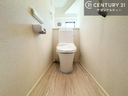 �g�C�� �y���n�̔���J�Ò��z�������֍��ɂ��A�~��͕֍����g�����ł���̂ŗ₽���֍��ɍ��炸�ɍςފ������d�l�ł��I�V���v���ȃJ���[����Ƃ��Ă���̂ŁA������ꂪ���₷���ł��B