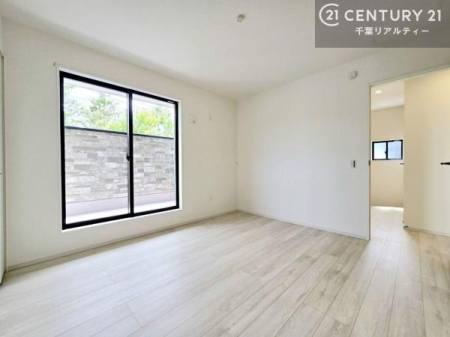 �Q�� �o���R�j�[�ɖʂ��Ă���m���ł��B���邭�����肪����A���C����������ł��܂��I���N���āA�O�ɏo�Ĕw�L�т����[�ċz�����ǂ������}������邱�Ƃ��ł��܂��B