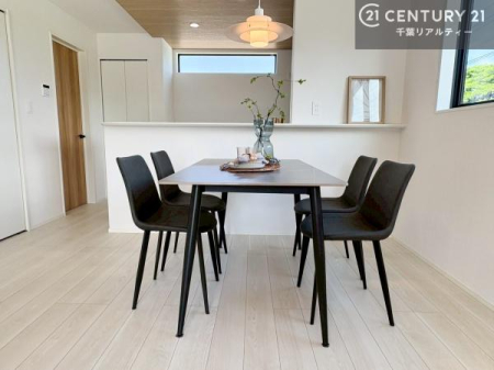 ���r���O �y���n�̔���J�Ò��z�L�X�_�C�j���O�X�y�[�X�I������肨�H���B�΂��������y�������Ԃ��߂����܂��B���X�̔���������܂��I