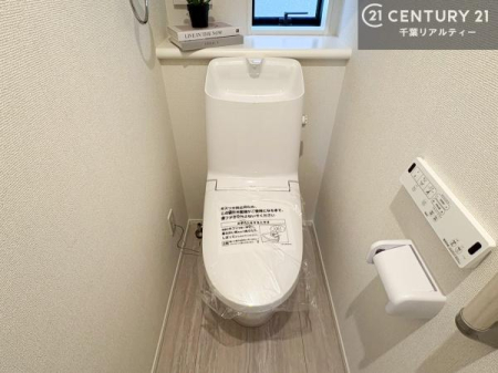 �g�C�� �y���n�̔���J�Ò��z�������֍��ɂ��A�~��͕֍����g�����ł���̂ŗ₽���֍��ɍ��炸�ɍςފ������d�l�ł��I�V���v���ȃJ���[����Ƃ��Ă���̂ŁA������ꂪ���₷���ł��B