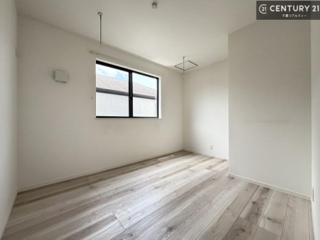 �q������ �V���v���Ń��C�A�E�g���₷���m���́A���q�l�̂������Ƃ��Ă��œK�B�����ɍ��킹�ď_��ɂ��g�����������܂��B