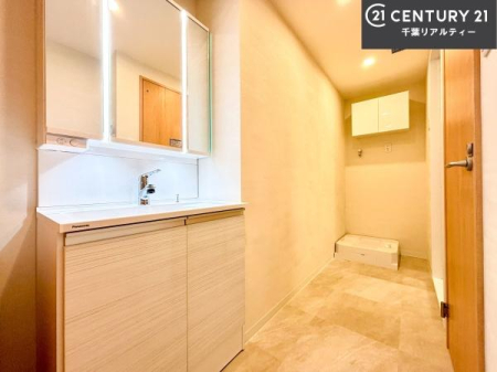 ���ʑ�E���ʏ� �g�Ȃ�𐮂�����ʏ��́A���������厖�ł��I������̐������̂��镵�͋C�����o�I�C�����悭���g�����������܂��B
