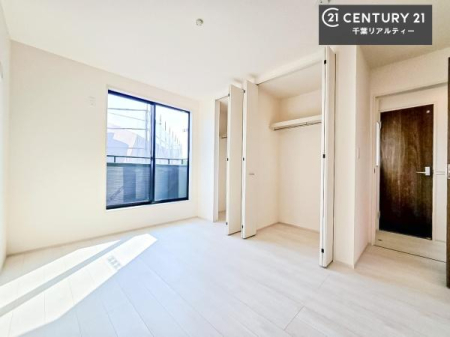 �Q�� �o���R�j�[�ɖʂ��Ă���m���ł��B���邭�����肪����A���C����������ł��܂��I���N���āA�O�ɏo�Ĕw�L�т����[�ċz�����ǂ������}������邱�Ƃ��ł��܂��B