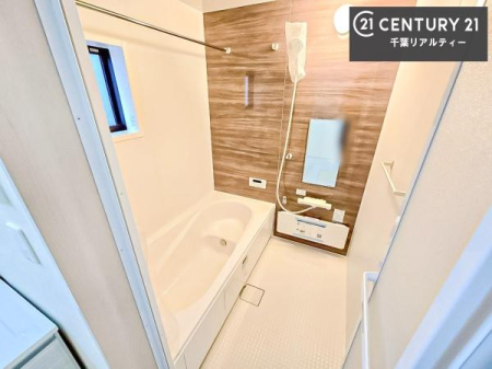 ���� �������������l�̕��͋C�̃o�X���[���́A�����o�Ă��ăo�X�^�C�����[���I
���d���撣���Ă��邲�J���ɂ��D�݂̓����̓����܂����āA�y����ł݂Ă͂������ł��傤���H