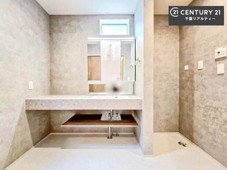 ���ʑ�E���ʏ� �I�[�v���^�C�v�̐��ʑ�́A�������ōa���Ȃ�������ꂪ���₷�����͓I�Ȑ��ʑ�ł��I�����̐g�x�x�����K�I