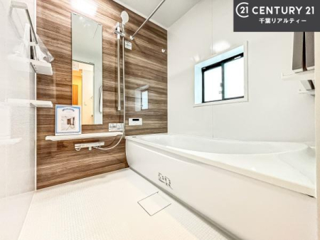 ���� �������������l�̕��͋C�̃o�X���[���́A�����o�Ă��ăo�X�^�C�����[���I
���d���撣���Ă��邲�J���ɂ��D�݂̍���̓����܂����āA�y����ł݂Ă͂������ł��傤���H