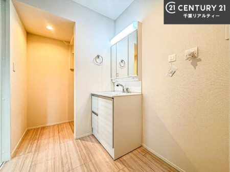 ���ʑ�E���ʏ� �g�Ȃ�𐮂�����ʏ��́A���������厖�ł��I������̐������̂��镵�͋C�����o�I�C�����悭���g�����������܂��B
