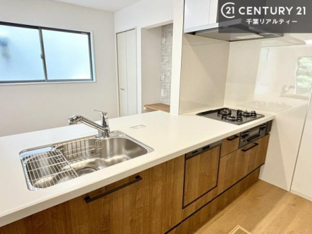 �L�b�`�� ���[�X�y�[�X���L�x�ŁA�����X�y�[�X���X�b�L���ƕЕt���Ђ�`�����p�ł��܂��I
���K�ɍ�Ƃ��ł��A�Ǝ��̌����A�b�v�I�����̗���������܂��I