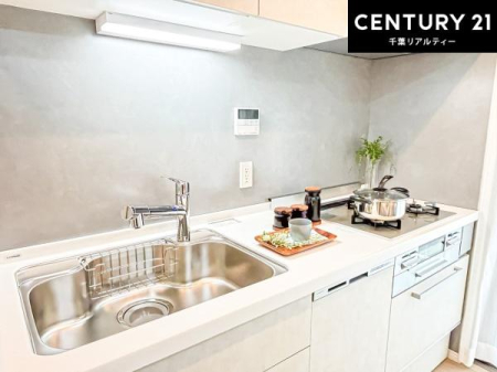�L�b�`�� ��Ƃ����₷���V�X�e���L�b�`���ł��I���[���t���Ă���̂ŁA�����X�y�[�X�ɕ���u���Ȃ��čς݂܂��I
�L�X�g���āA���K�ɍ�Ƃ��ł��܂��I