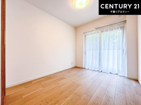 �m�� �V���v���Ƀf�U�C������Ă��邽�߁A�Ƌ��I�т܂���I
���C�ɓ���̉Ƌ��u���Ă��낰���Ԃ���邱�Ƃ��ł��܂��B
