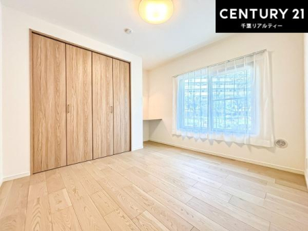 �q������ ���[�͂̂���m���ł��B����������������L�X�Ǝg���ċC�������ǂ��ł��I
�L���C�Ȗ��邢�������ŉ߂����̂́A�X�ɂ̂�т�������ł��܂��ˁI