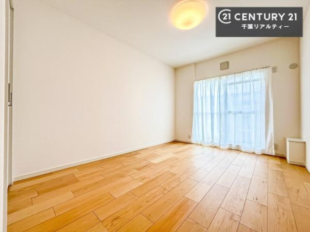 �m�� �V���v���Ƀf�U�C������Ă��邽�߁A�Ƌ��I�т܂���I
���C�ɓ���̉Ƌ��u���Ă��낰���Ԃ���邱�Ƃ��ł��܂��B