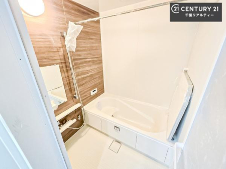 ���� �������������l�̕��͋C�̃o�X���[���́A�����o�Ă��ăo�X�^�C�����[���I
���d���撣���Ă��邲�J���ɂ��D�݂̍���̓����܂����āA�y����ł݂Ă͂������ł��傤���H