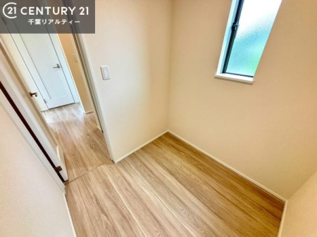 ���[ �[�˕t���I
�����Ղ艜�s���̂�����[�X�y�[�X�I�G�߂��̂̃C���e���A�̎��[�₨�m���̎��[�ɕ֗��ł��I