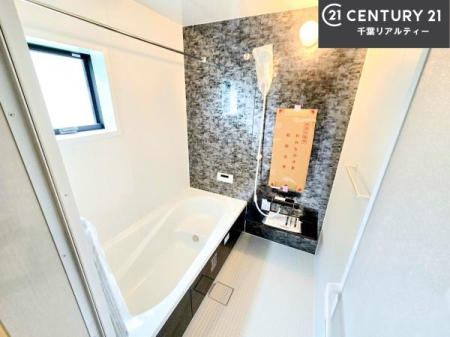 ���� 1���̔�����������Ɩ����Ă���闁���ł��B
�������̑f�G�ȃ����N�[�[�V�����ꏊ�ł��I