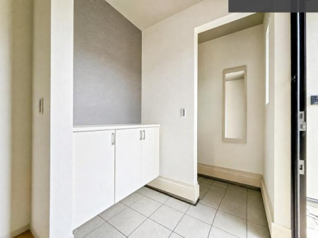 ���� �V���[�Y�{�b�N�X�t���Ȃ̂ŁA���ւ��Еt�����|�������₷���ł��I
�X�b�L���������ւŌ˂��J�����u�ԁA�������̂���S�n������Ԃ��o�}���Ă���܂��B