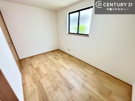 ���[ �[�˕t���I
�����Ղ艜�s���̂�����[�X�y�[�X�I�G�߂��̂̃C���e���A�̎��[�₨�m���̎��[�ɕ֗��ł��I