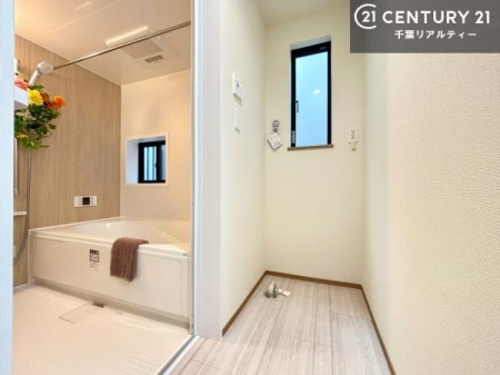 ���ʑ�E���ʏ� ���t���̖��邢���ʎ��ł��I���C�������ɓ���ւ����ł��Đ����ɕۂ��Ƃ��ł��܂��I���R�����������ނ̂ł����ς̎d�オ����ǂ��Ȃ�܂��ˁI