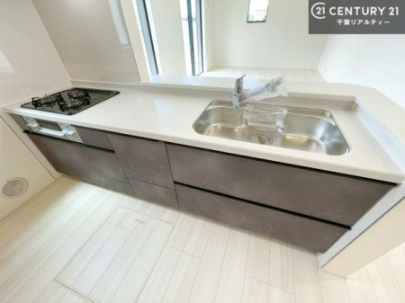 �L�b�`�� ��Ƃ����₷���V�X�e���L�b�`���ł��I���[���t���Ă���̂ŁA�����X�y�[�X�ɕ���u���Ȃ��čς݂܂��I
�L�X�g���āA���K�ɍ�Ƃ��ł��܂��I