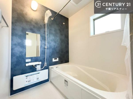 ���� �������������l�̕��͋C�̃o�X���[���́A�����o�Ă��ăo�X�^�C�����[���I
���d���撣���Ă��邲�J���ɂ��D�݂̍���̓����܂����āA�y����ł݂Ă͂������ł��傤���H