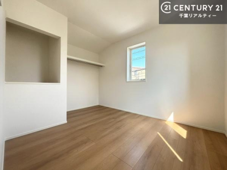 �q������ �V���v���Ń��C�A�E�g���₷���m���́A���q�l�̂������Ƃ��Ă��œK�B�����ɍ��킹�ď_��ɂ��g�����������܂��B