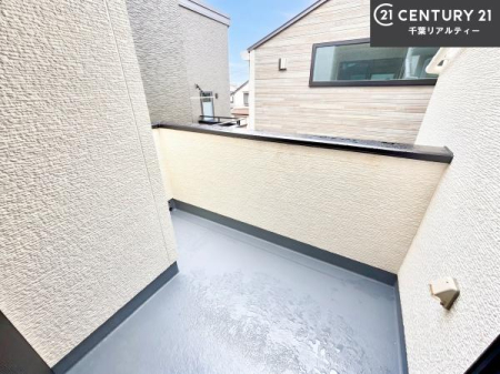 �o���R�j�[ �z������ǍD�ȃo���R�j�[�ł��I���ꂽ���ɂ͐�������n����J���I�Ȏ��Ԃ��y���߂܂��B