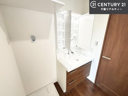 ���ʑ�E���ʏ� �g�Ȃ�𐮂�����ʏ��́A���������厖�ł��I������̐������̂��镵�͋C�����o�I�C�����悭���g�����������܂��B