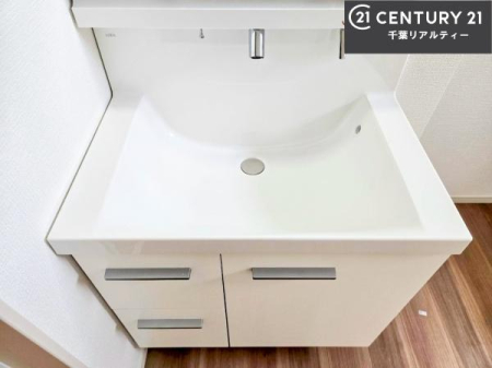 ���ʑ�E���ʏ� �[�����ʑ�{�E���́A�������˂ɂ����̂ł�����ꂪ�y�X�I���������ۂĂ܂��I
�L���C�Ȑ��ʏ��Ŏ��������̃��`�x�[�V�������オ��܂��ˁI