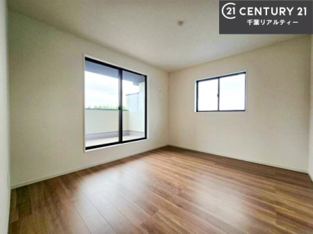�m�� �o���R�j�[�ɖʂ��Ă���m���ł��B���邭�����肪����A���C����������ł��܂��I���N���āA�O�ɏo�Ĕw�L�т����[�ċz�����ǂ������}������邱�Ƃ��ł��܂��B