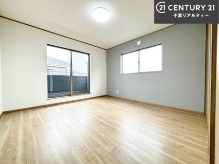 �m�� �o���R�j�[�ɖʂ��Ă���m���ł��B���邭�����肪����A���C����������ł��܂��I���N���āA�O�ɏo�Ĕw�L�т����[�ċz�����ǂ������}������邱�Ƃ��ł��܂��B