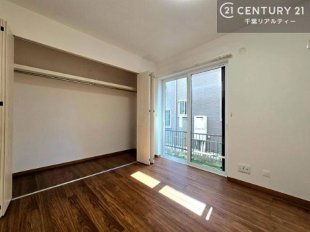 ���r���O�ȊO�̋��� ���[�X�y�[�X���[���I�������X�b�L�����ڂ��鎖���ł��܂��ˁB
�Ƌ��I�΂Ȃ��V���v���ȃf�U�C���ׁ̈A�Ƌ��I�΂����C�ɓ���̋�ԍ�肪�ł������ł��ˁB