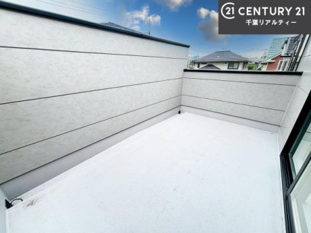 �o���R�j�[ �z������ǍD�ȃo���R�j�[�ł��I���ꂽ���ɂ͐�������n����J���I�Ȏ��Ԃ��y���߂܂��B