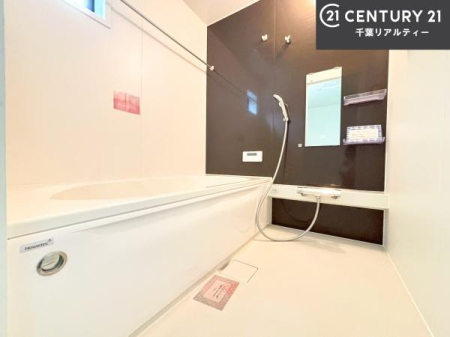 ���� �������������l�̕��͋C�̃o�X���[���́A�����o�Ă��ăo�X�^�C�����[���I
���d���撣���Ă��邲�J���ɂ��D�݂̍���̓����܂����āA�y����ł݂Ă͂������ł��傤���H