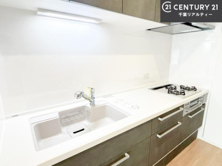 �L�b�`�� ���[�X�y�[�X���L�x�ŁA�����X�y�[�X���X�b�L���ƕЕt���Ђ�`�����p�ł��܂��I
���K�ɍ�Ƃ��ł��A�Ǝ��̌����A�b�v�I�����̗���������܂��I