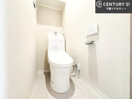 �g�C�� �������֍��ɂ��A�~��͕֍����g�����ł���̂ŗ₽���֍��ɍ��炸�ɍςފ������d�l�ł��I�V���v���ȃJ���[����Ƃ��Ă���̂ŁA������ꂪ���₷���ł��B