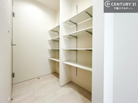 �L�b�`�� �p���g���[�t���I���Ă�������A�H�ނ̃X�g�b�N���X�b�L�����ڂ��邱�Ƃ��ł��܂��I�i�{�H��j
