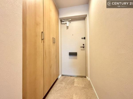 ���� �V���[�Y�{�b�N�X�t���Ȃ̂ŁA���ւ��Еt�����|�������₷���ł��I
�X�b�L���������ւŌ˂��J�����u�ԁA�������̂���S�n������Ԃ��o�}���Ă���܂��B