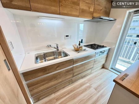 �L�b�`�� �Ǖt���L�b�`���Ȃ�ł͂̌����I�ȓ����ƁA��Ƃ肠���Ƒ��������@�\�I�ȃL�b�`���X�y�[�X�B�����̂����������K�ɂ͂��ǂ�܂��B