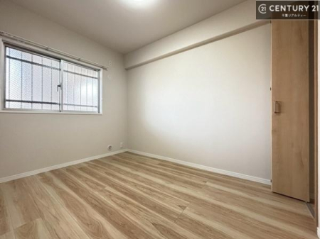 �m�� ���邭���ʂ��̗ǂ������ł��B�u�V���v���v�Ƀf�U�C�����ꂽ�����B���R�x�������̂ŉƋ�⃌�C�A�E�g�ł��D�݂̋�Ԃ�n��グ���܂��B�����x�A���n�ɂĂ��m�F���������B